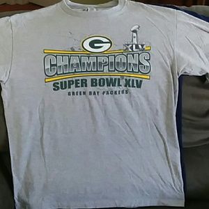 Green Bay Packers tee shirt